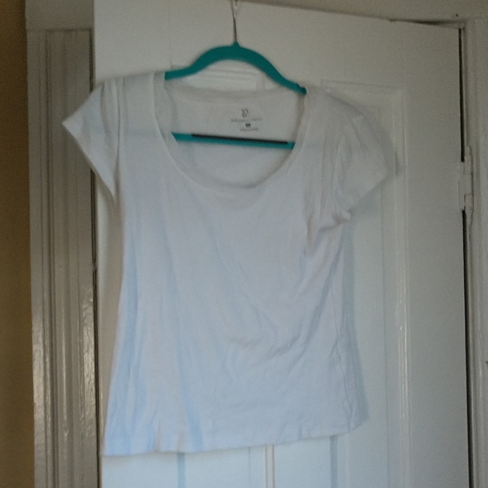 White shirt sleeves blouse